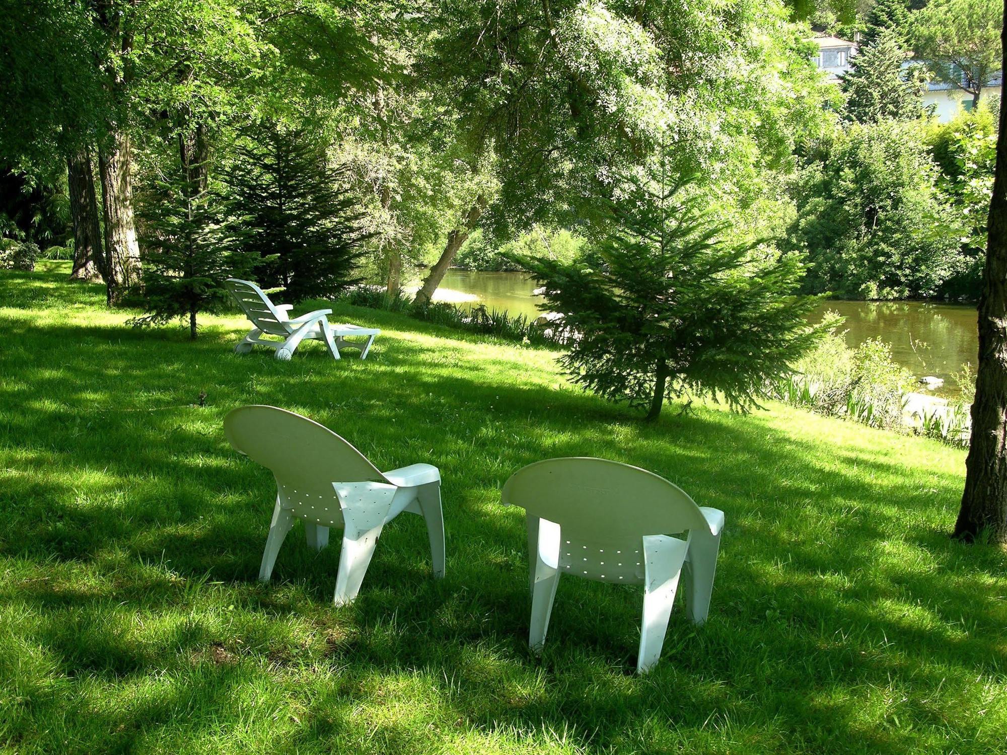 Logis Hotel Restaurant Les Norias Cazilhac  Экстерьер фото